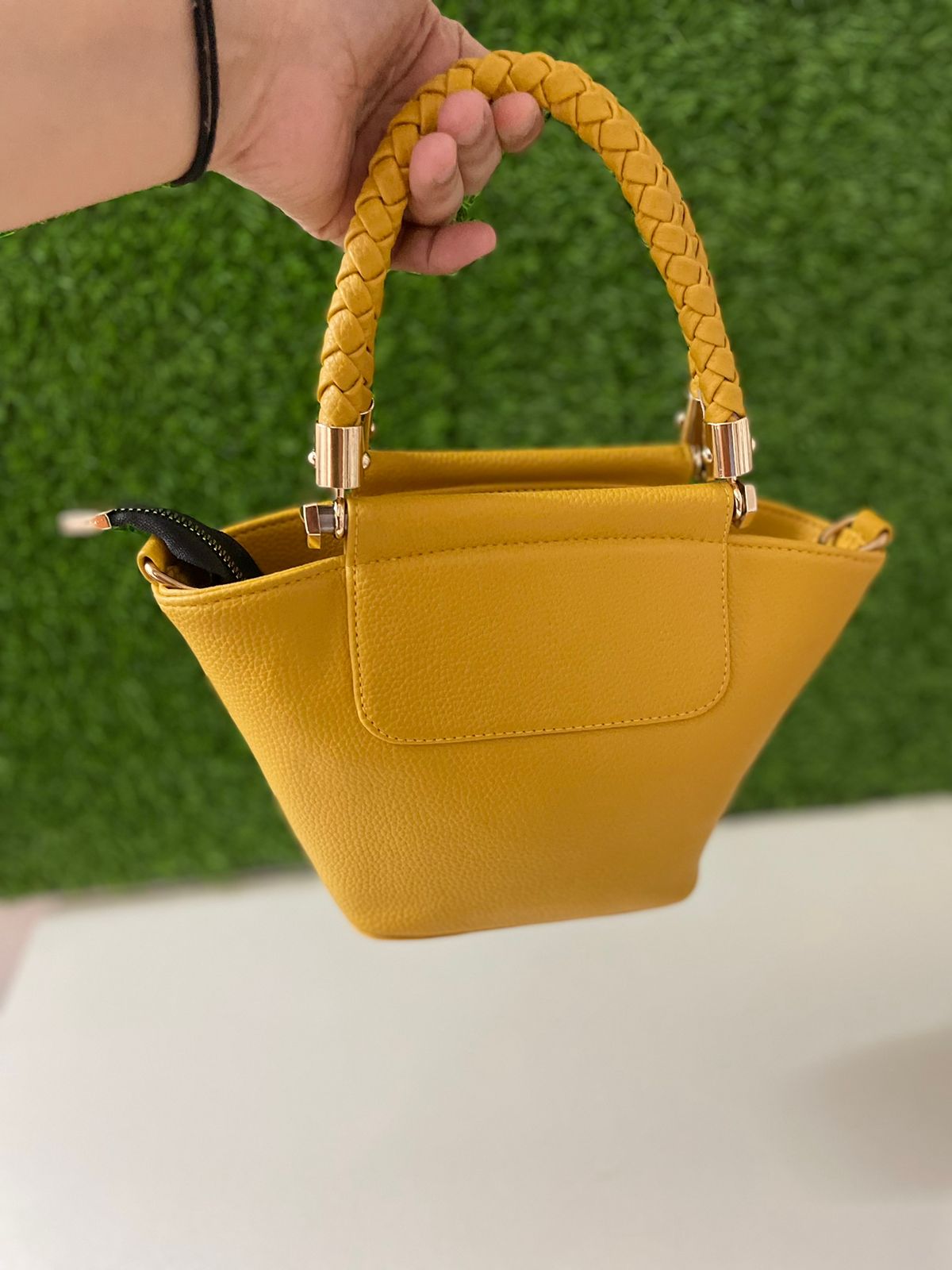 MINI SLING BAG