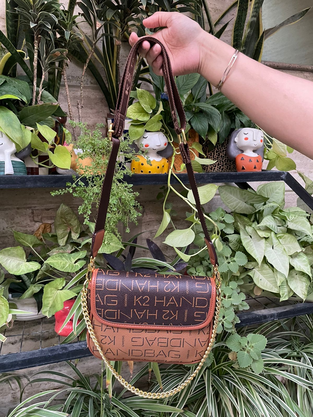 ELIANA SLING BAG