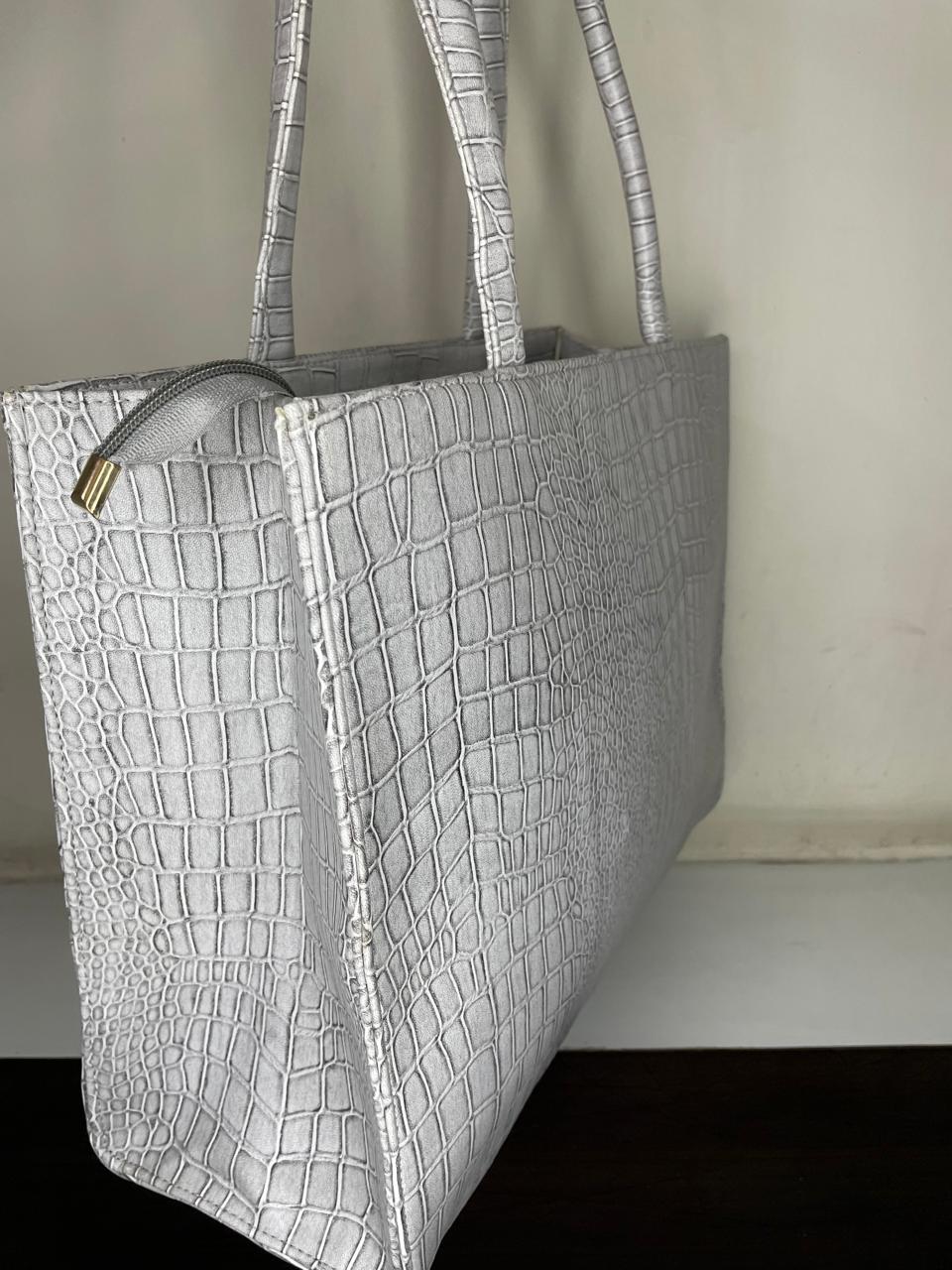 KRISTA TOTE BAG